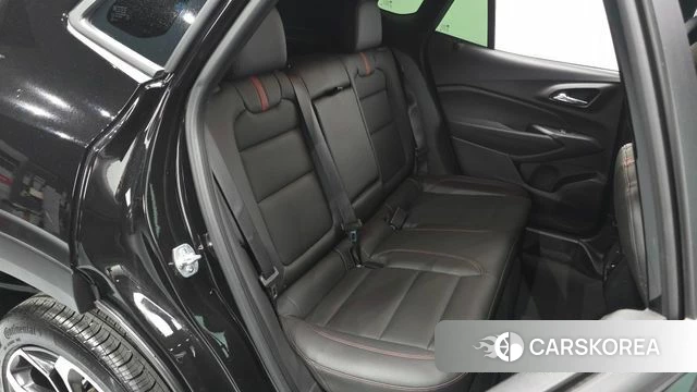 Chevrolet (GM Daewoo) Trax Crossover 2023 Черный из Кореи, фото 3