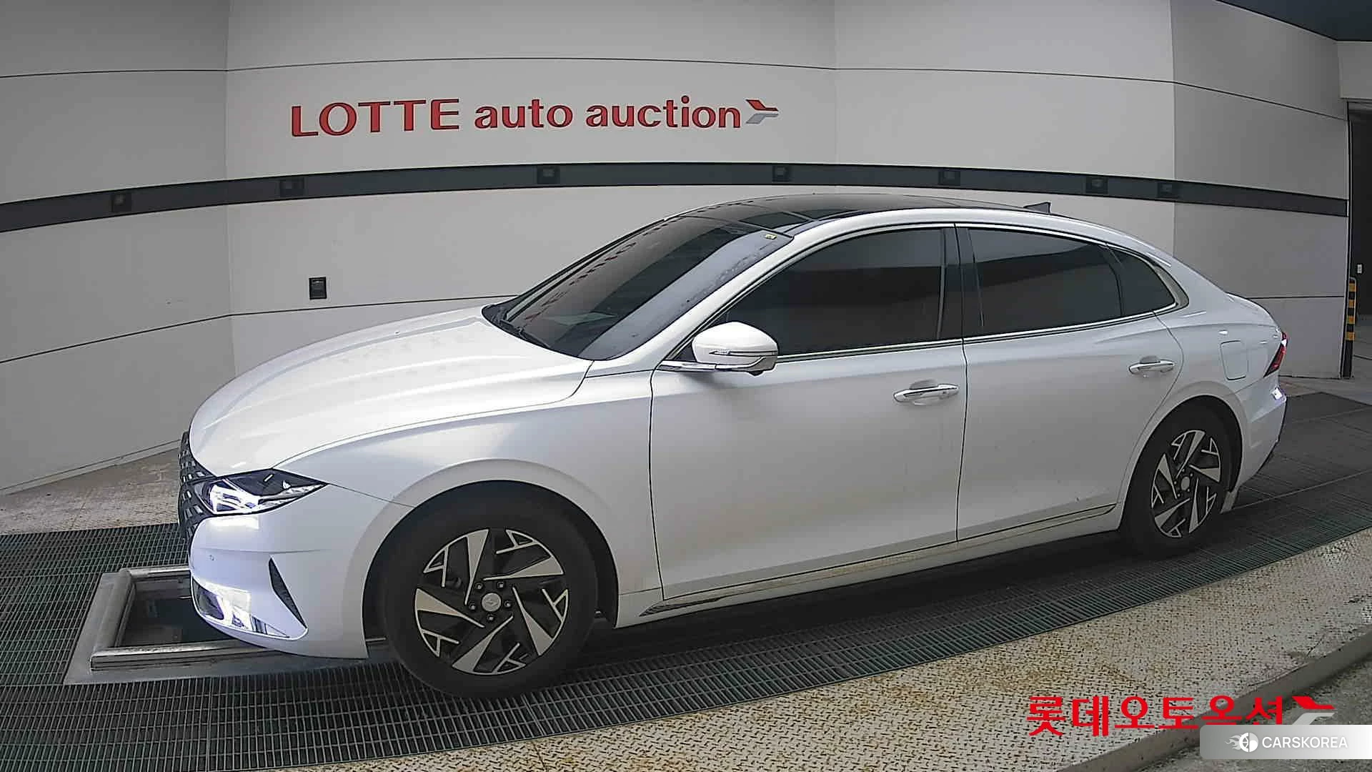 Hyundai Grandeur Hybrid 2021 White cream (optional) из Кореи, фото 3
