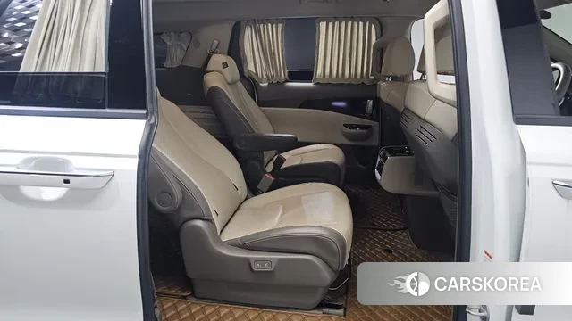 Kia Carnival 4th generation 2023 Белый из Кореи, фото 3