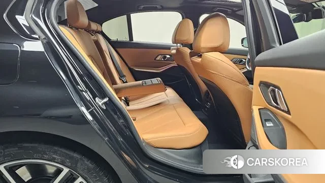 BMW 3 Series (G20) 2023 Черный из Кореи, фото 3