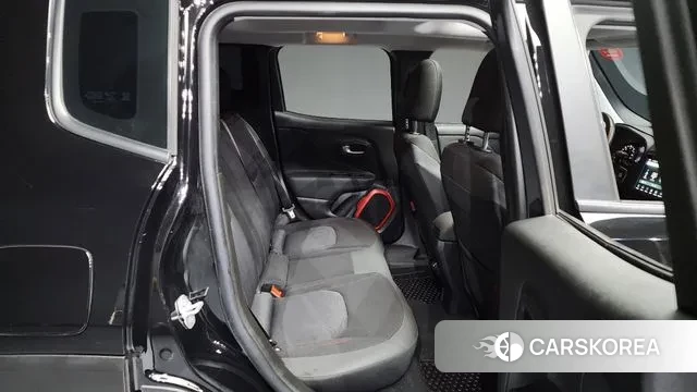 Jeep Renegade 2018 Черный из Кореи, фото 3