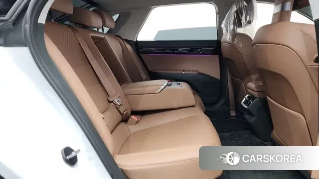 Hyundai Grandeur Hybrid (GN7) 2023 Белый из Кореи, фото 3