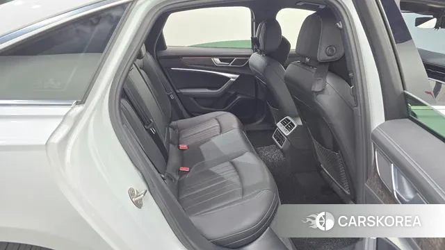 Audi A6 (C8) 2021 Белый из Кореи, фото 3