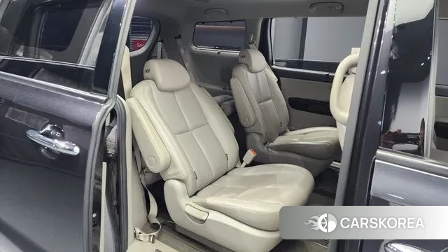 Kia The New Carnival 2018 Серый из Кореи, фото 3