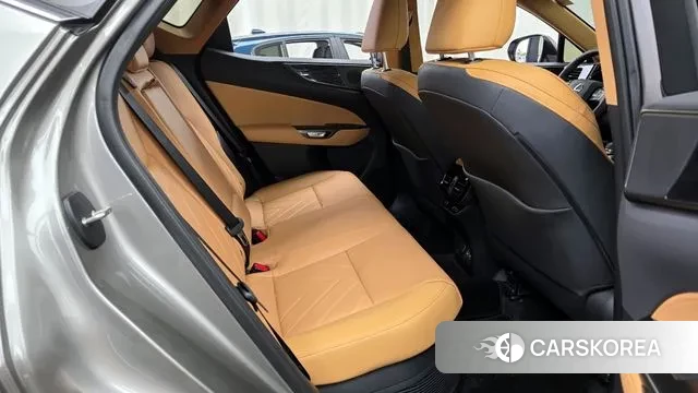 Lexus NX350h Second generation 2025 Песочный из Кореи, фото 3