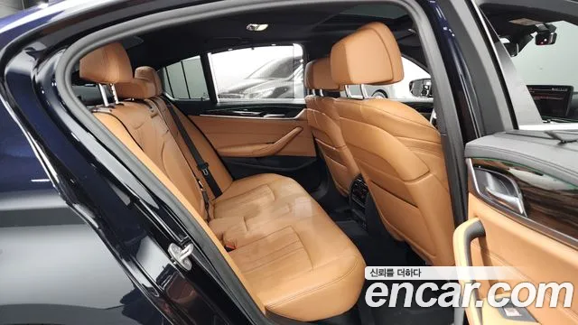 BMW 5 Series (G30) 2022 Черный из Кореи, фото 3