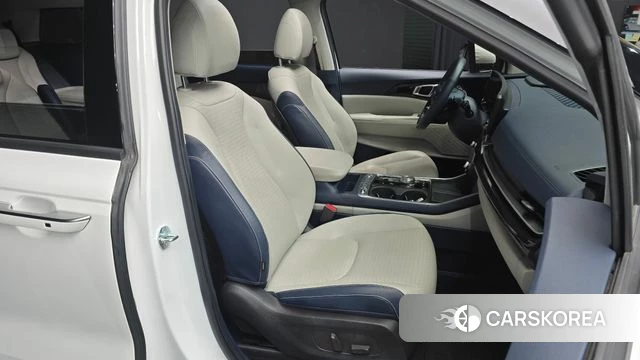 Kia The New Carnival 4th Generation 2024 Белый из Кореи, фото 3