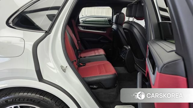 Porsche Cayenne (PO536) 2024 Белый из Кореи, фото 3
