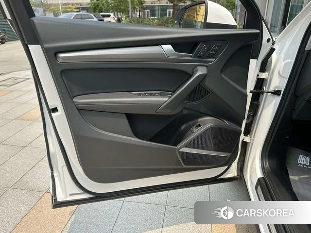 Audi Q5L 2021 Белый из Китая, фото 3