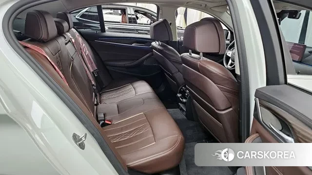 BMW 5 Series (G30) 2020 Белый из Кореи, фото 3