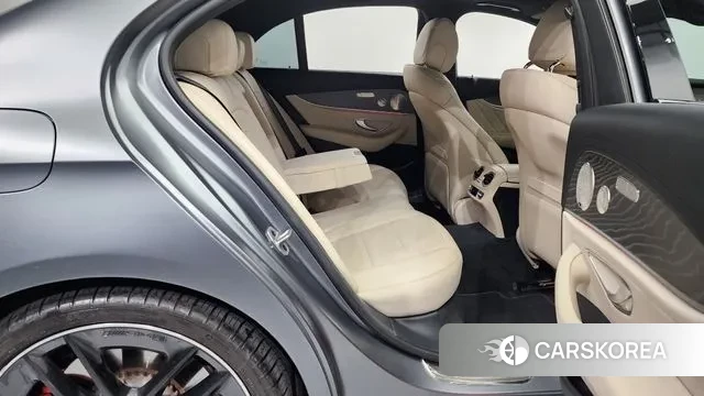 Mercedes-Benz E-Class W213 2023 Серый из Кореи, фото 3