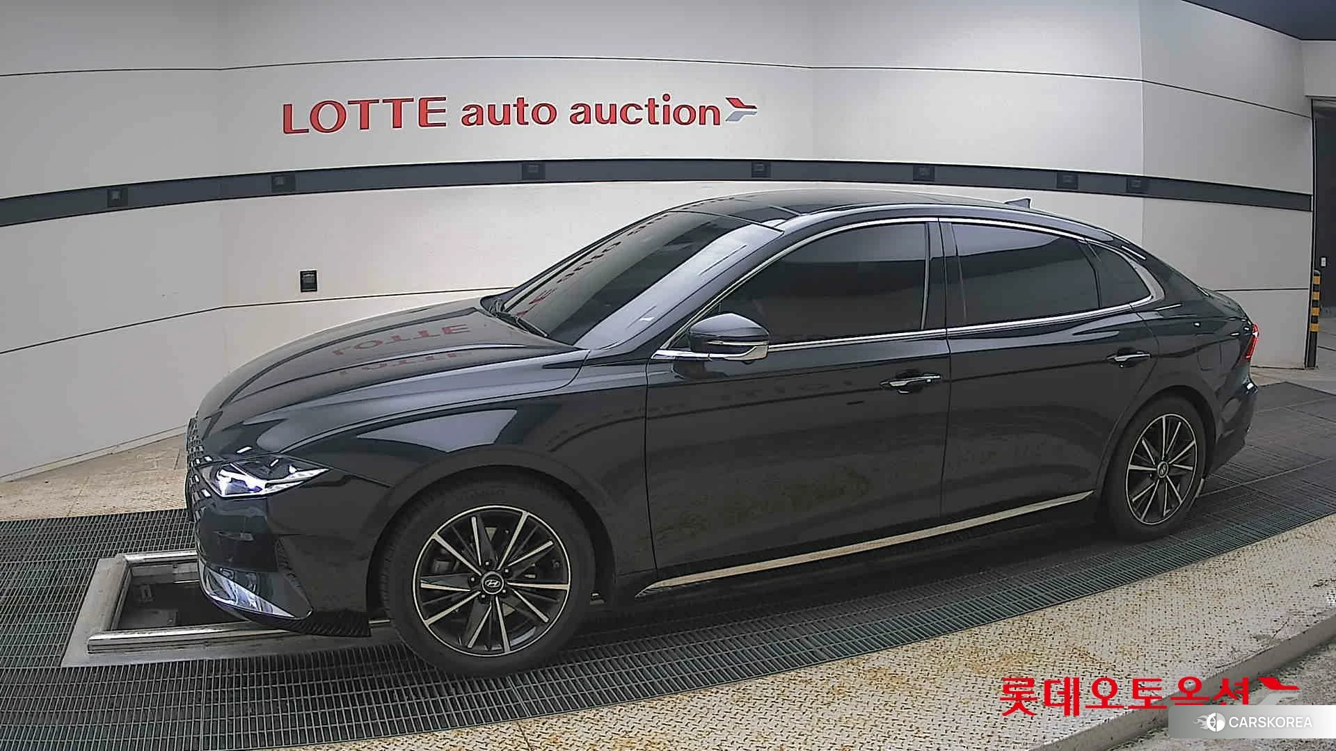 Hyundai Grandeur 2022 Midnight Black Pearl из Кореи, фото 3