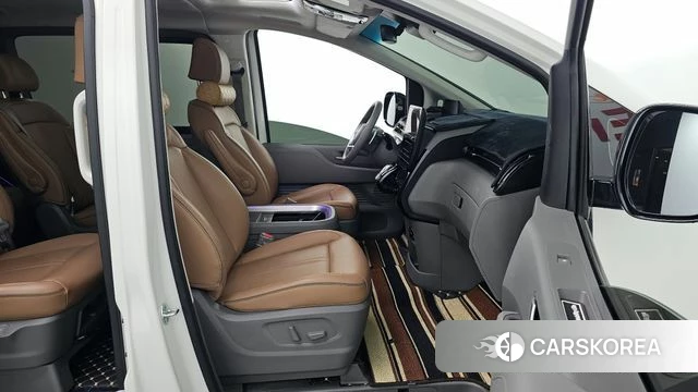 Hyundai Staria 2021 Белый из Кореи, фото 3