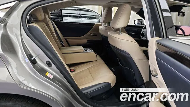 Lexus ES300h 7th generation id 2700695 из Кореи 3