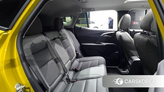 Chevrolet (GM Daewoo) Trax Crossover 2024 Желтый из Кореи, фото 3