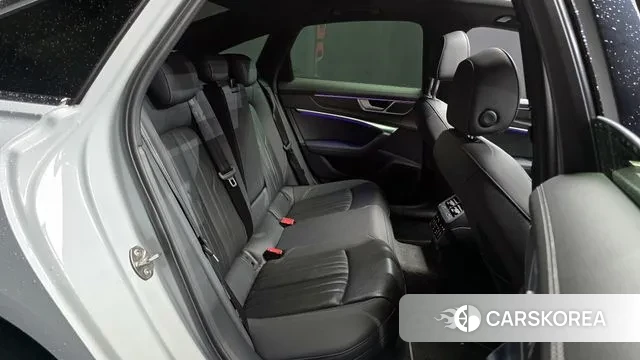 Audi A6 (C8) 2021 Белый из Кореи, фото 3