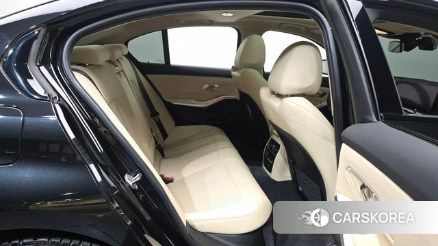 BMW 3 Series (G20) 2023 Черный из Кореи, фото 3