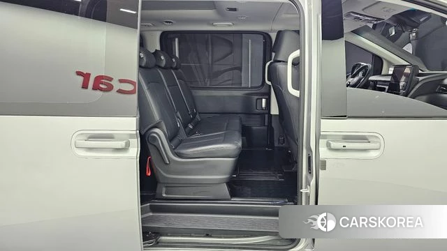 Hyundai Staria 2025 Серебряный из Кореи, фото 3