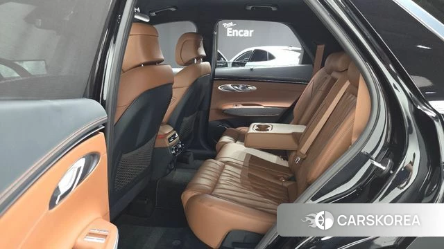 Genesis GV70 2022 Черный из Кореи, фото 3