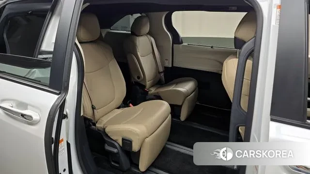 Toyota Sienna 4th Generation 2023 Белый из Кореи, фото 3