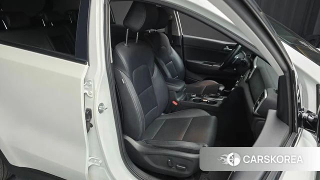 Kia Sportage The Bold 2018 Белый из Кореи, фото 3