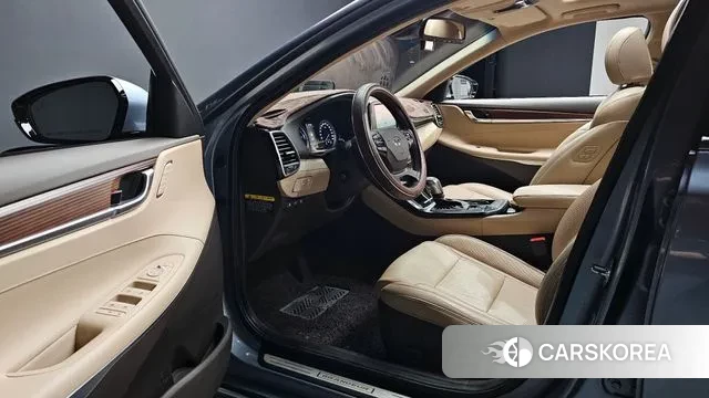 Hyundai Grandeur IG Hybrid 2018 Светло-серебряный цвет из Кореи, фото 3