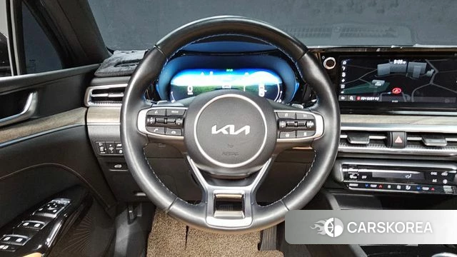 Kia K5 3rd generation 2023 Черный из Кореи, фото 3