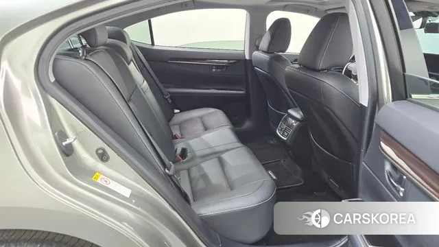 Lexus New ES300h 2018 Серебристо-серый из Кореи, фото 3