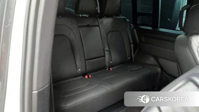 Land Rover Defender (L663) 2023 Белый из Кореи, фото 3