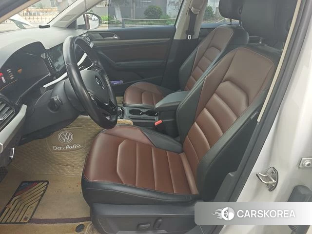 Volkswagen Lavida 2021 Белый из Китая, фото 3