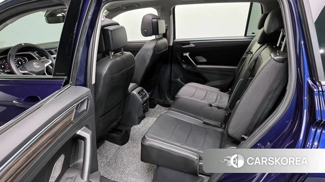 Volkswagen Tiguan Allspace 2022 Синий из Кореи, фото 3