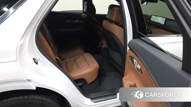 Genesis GV70 2023 Белый из Кореи, фото 3