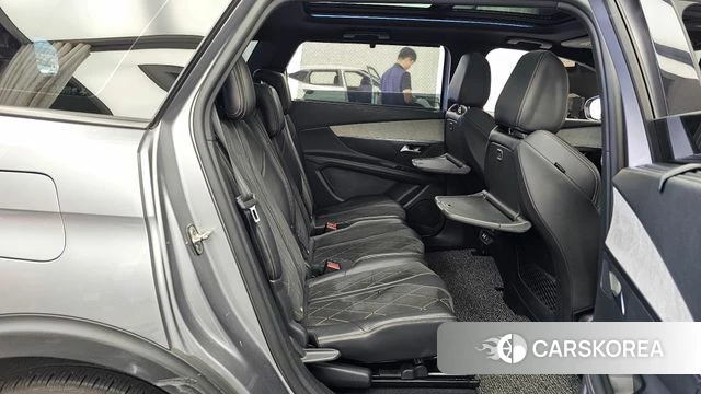 Peugeot 5008 second generation 2018 Серебристо-серый из Кореи, фото 3