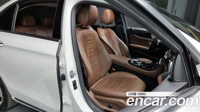 Mercedes-Benz E-Class W213 2018 Белый из Кореи, фото 3