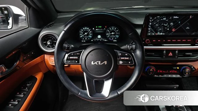 Kia The New K3 2nd generation 2021 Белый из Кореи, фото 3