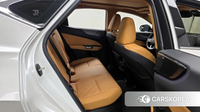 Lexus NX350h Second generation 2024 Белый из Кореи, фото 3