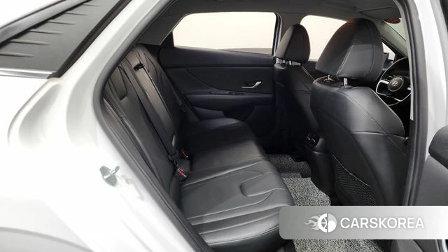 Hyundai Avante (CN7) 2021 Белый из Кореи, фото 3