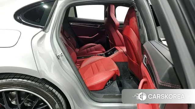 Porsche Panamera (971) 2020 Серебряный из Кореи, фото 3