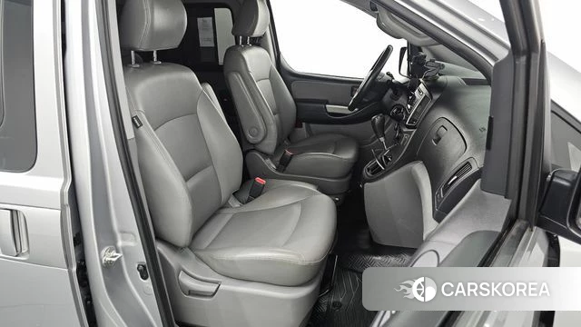 Hyundai The New Grand Starex 2019 Серебряный из Кореи, фото 3