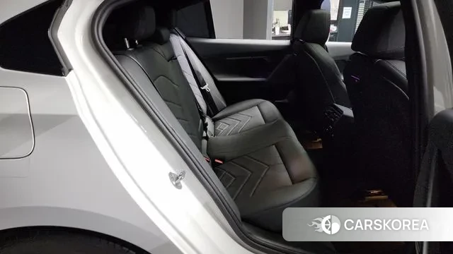 BMW 5 Series (G60) 2024 Белый из Кореи, фото 3