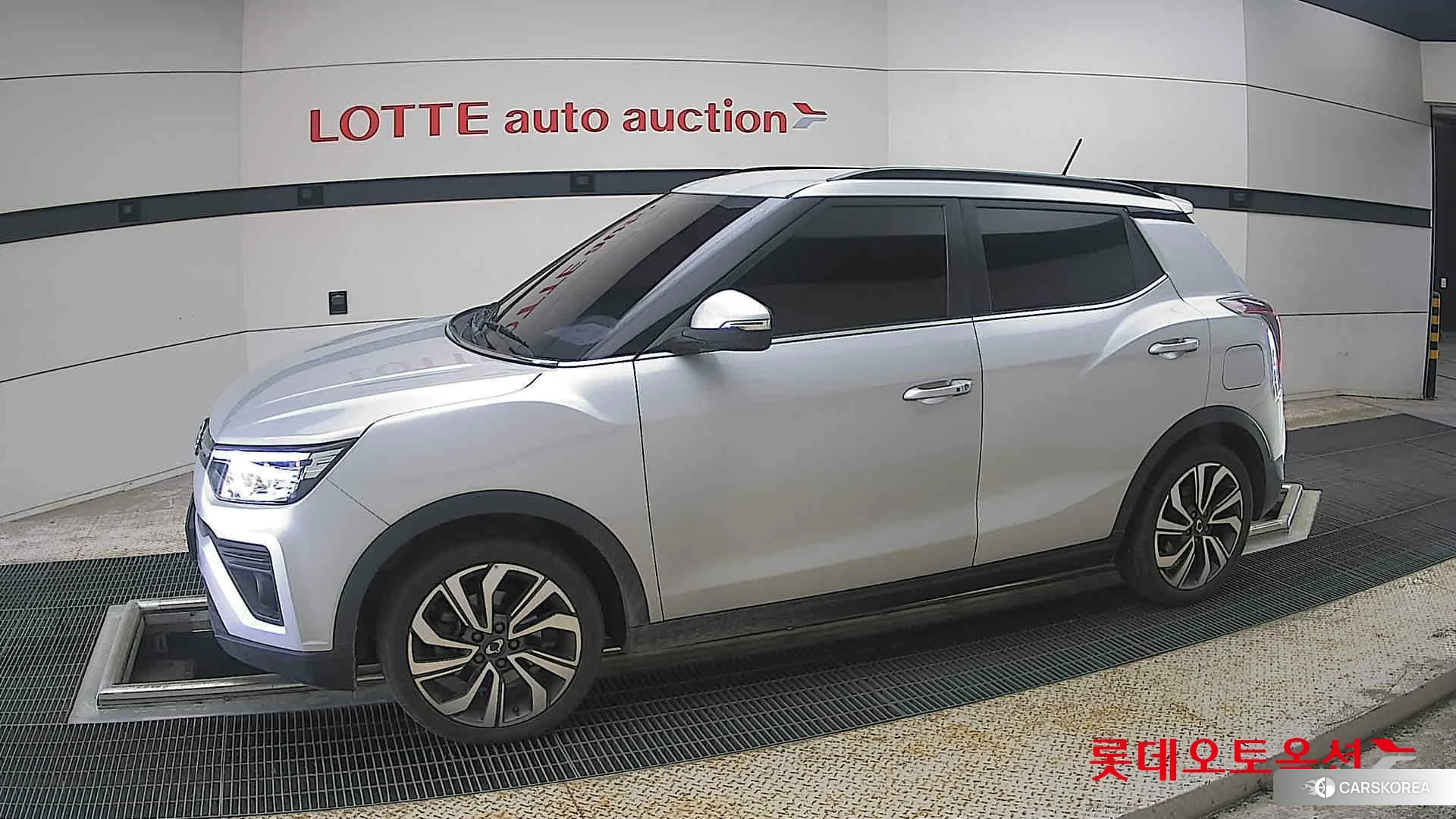 SsangYong Tivoli 2021 Silent Silver из Кореи, фото 3