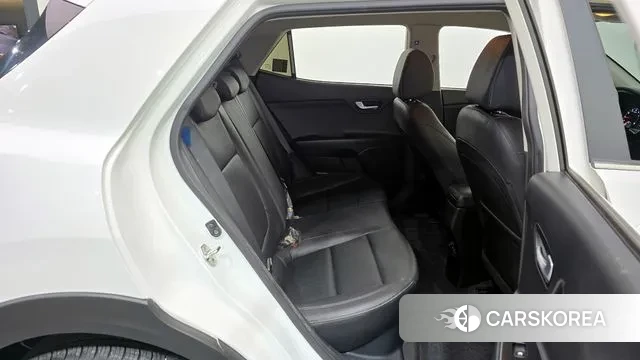 Kia Stonic 2018 Белый из Кореи, фото 3