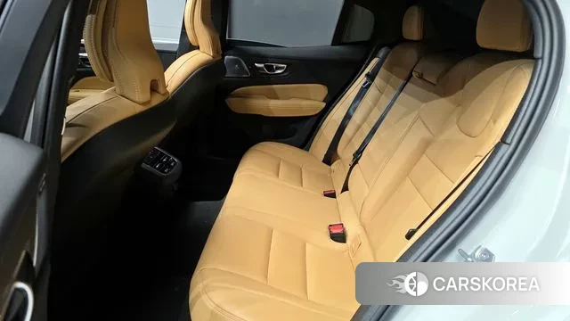 Volvo S60 3rd generation 2022 Белый из Кореи, фото 3