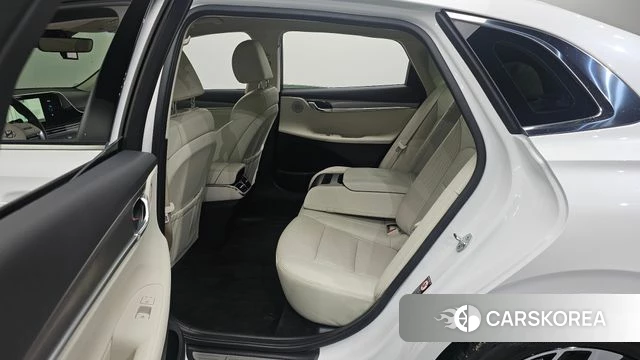 Hyundai The New Grandeur IG Hybrid 2022 Белый из Кореи, фото 3