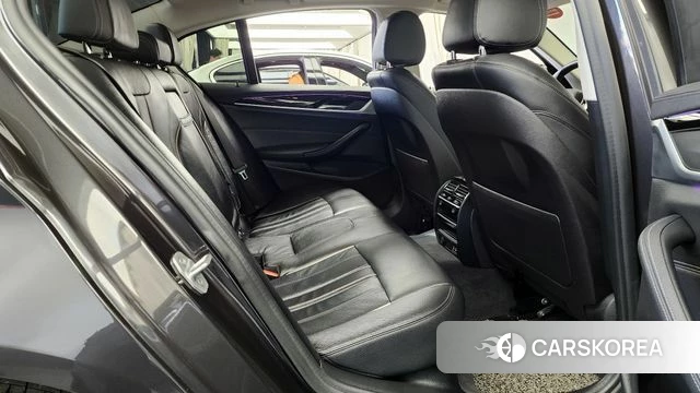 BMW 5 Series (G30) 2019 Серый из Кореи, фото 3