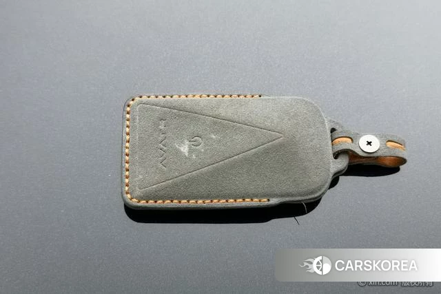 Avita 12 2025 Черный из Китая, фото 3