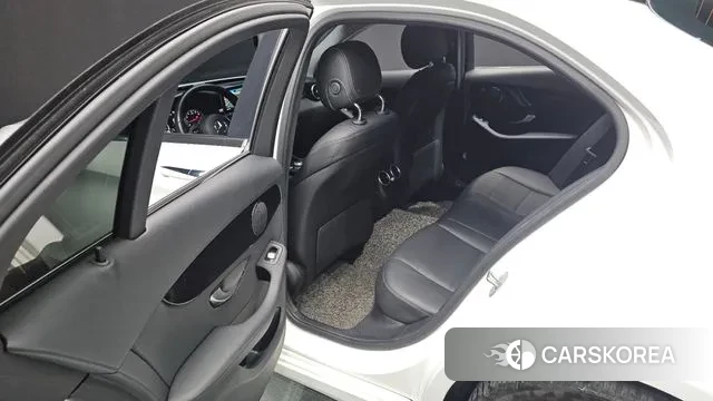 Mercedes-Benz C-Class W205 2019 Белый из Кореи, фото 3