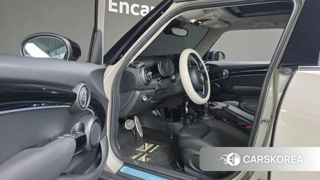 Mini Cooper 2021 Серебристо-серый из Кореи, фото 3