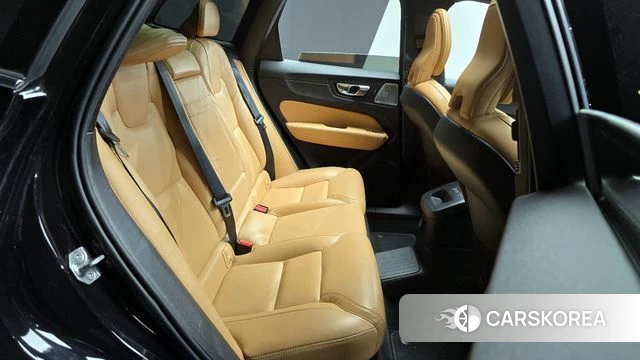 Volvo XC60 second Generation 2021 Черный из Кореи, фото 3