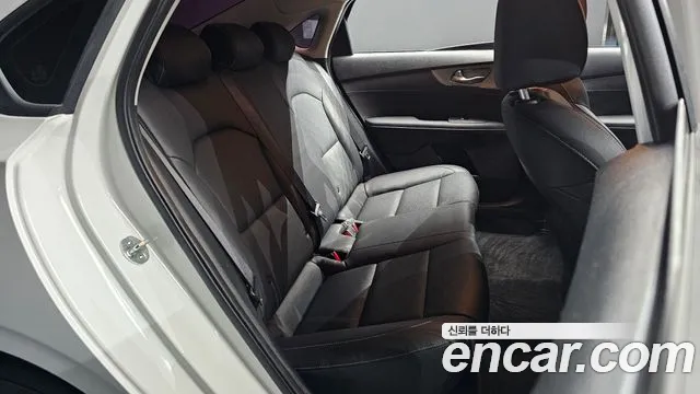 Kia Come New K3 id 2409527 из Кореи 3